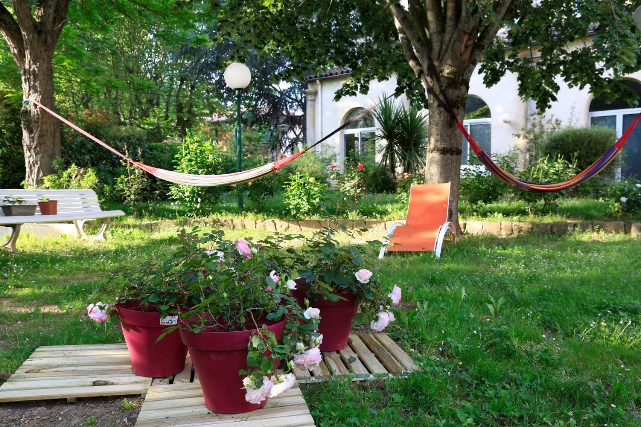 La Vie En Roses Guest house *
