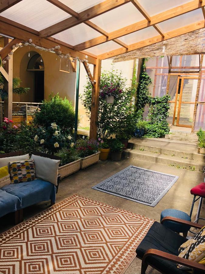 La Vie En Roses Guest house
